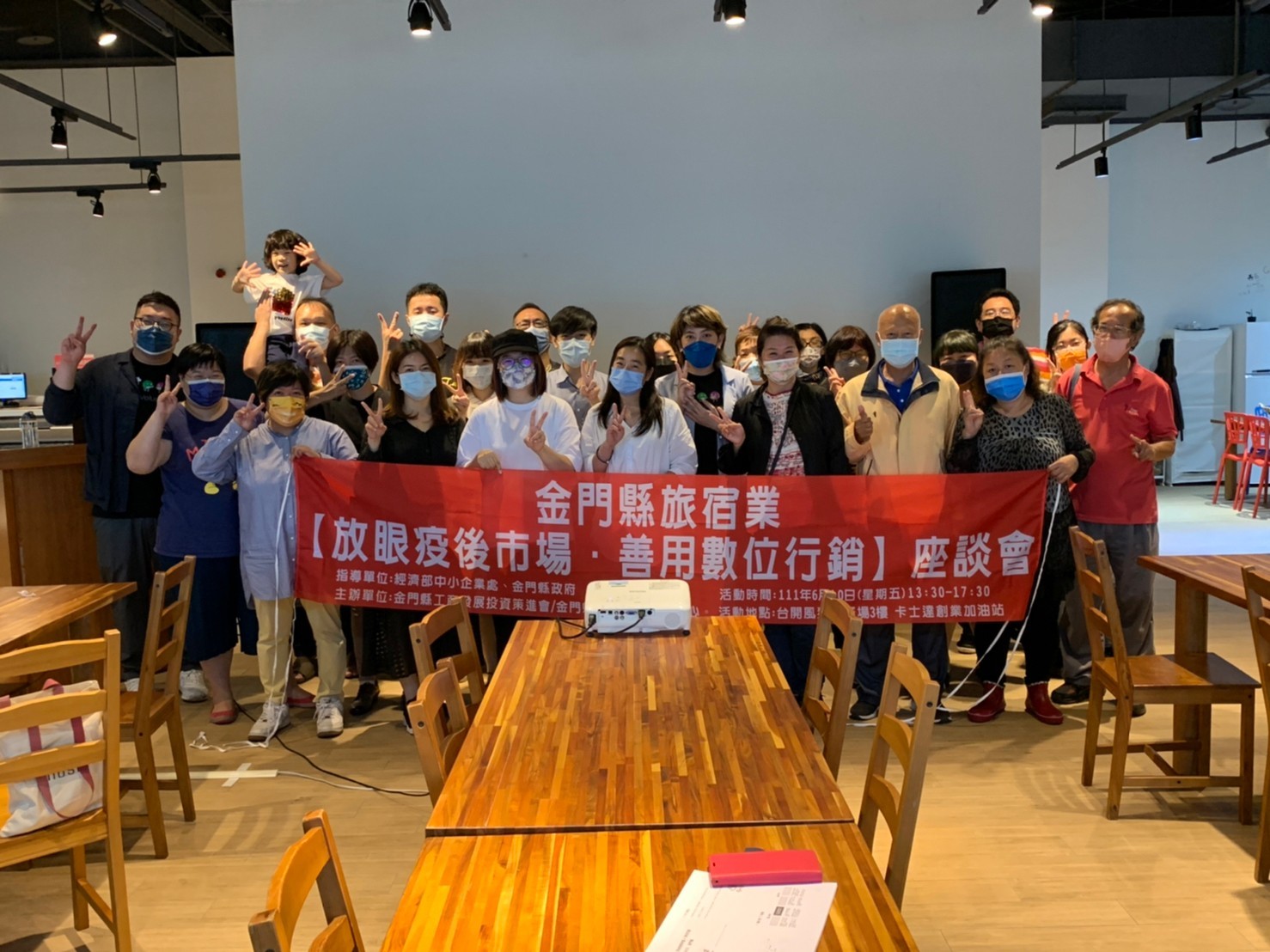 LINE_ALBUM_20220610_220712.jpg LINE_ALBUM_20220610_220712.jpg